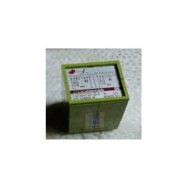 瑞士COMAT电压继电器 继电器座
